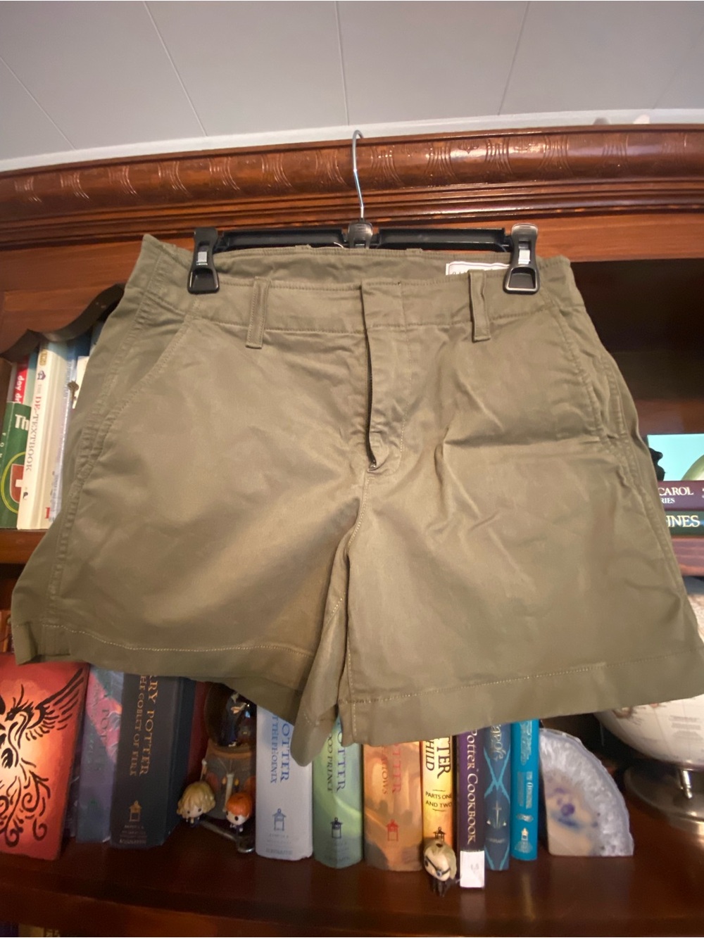 GAP Women's Chino Shorts